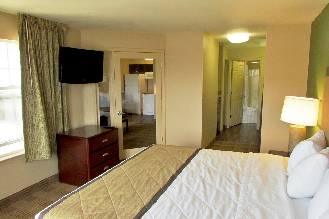 Extended Stay America Suites - Detroit - Auburn Hills - Featherstone Rd Exteriör bild