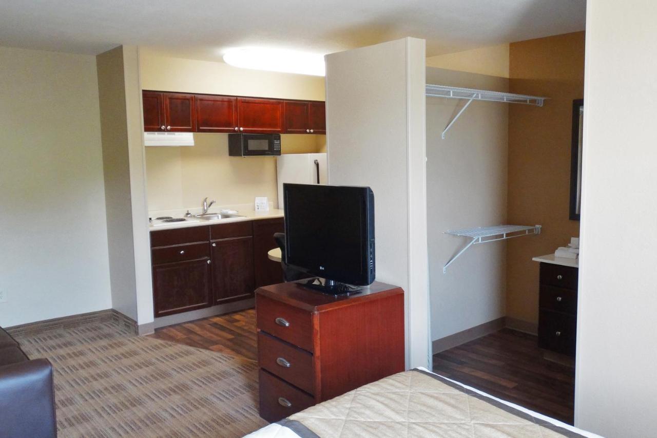 Extended Stay America Suites - Detroit - Auburn Hills - Featherstone Rd Exteriör bild